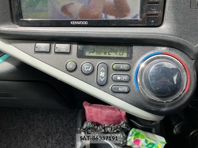 Toyota AQUA 2012-03 8313040-19