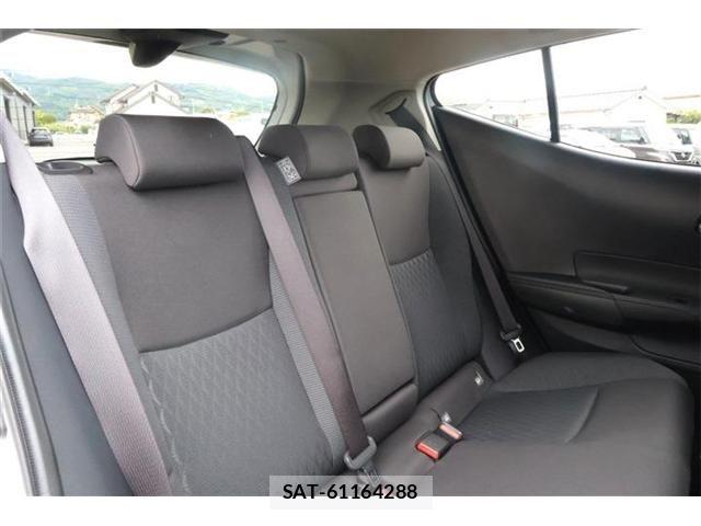 Toyota AQUA 2025-02 8312939-11