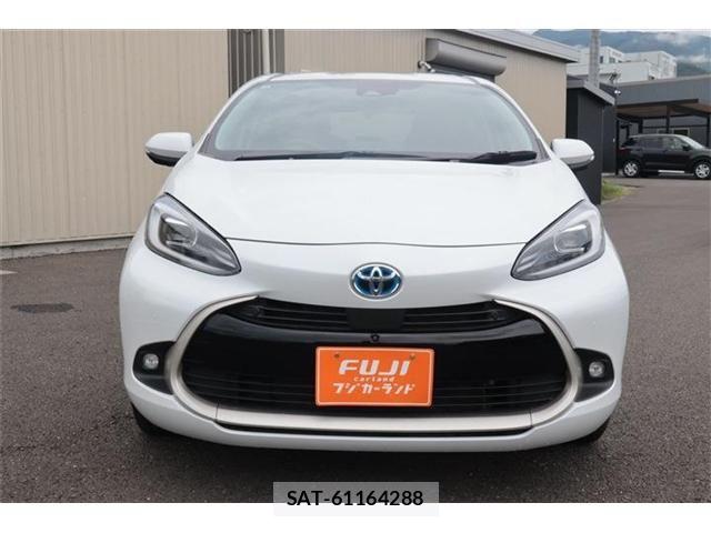 Toyota AQUA 2025-02 8312939-16