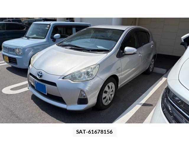 Toyota AQUA 2013-07 8313043-0