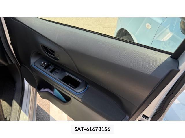 Toyota AQUA 2013-07 8313043-9