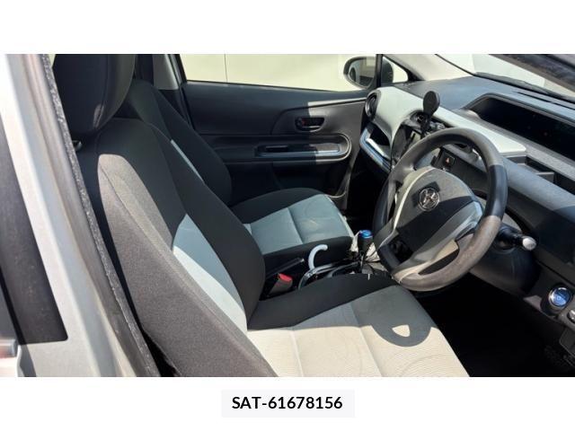 Toyota AQUA 2013-07 8313043-11