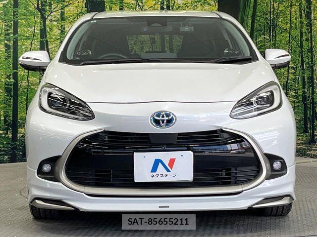 Toyota AQUA 2022-01 8312943-13