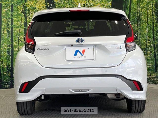 Toyota AQUA 2022-01 8312943-14