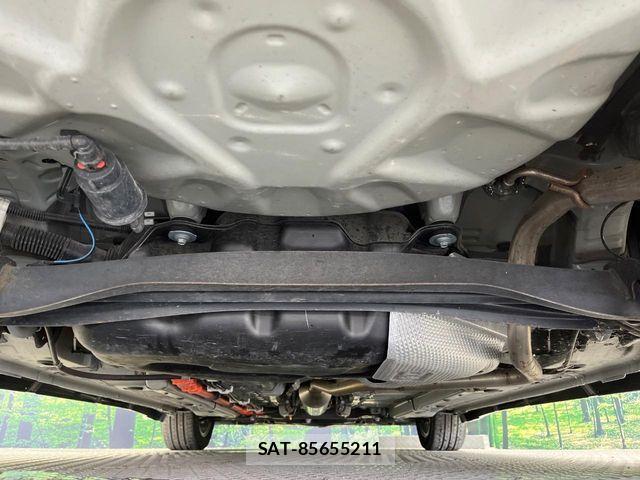 Toyota AQUA 2022-01 8312943-18