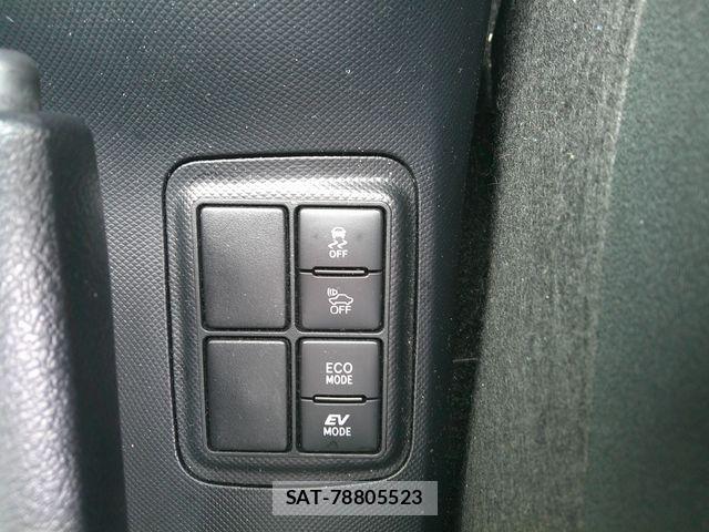 Toyota AQUA 2019-04 8312992-13