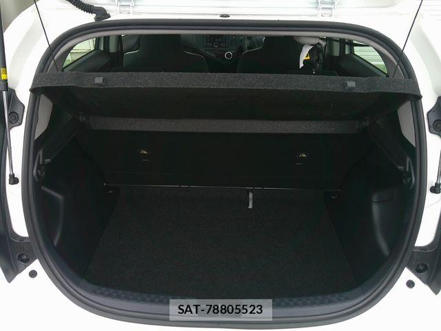 Toyota AQUA 2019-04 8312992-22