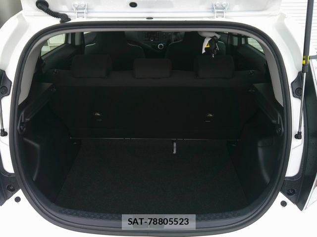 Toyota AQUA 2019-04 8312992-23