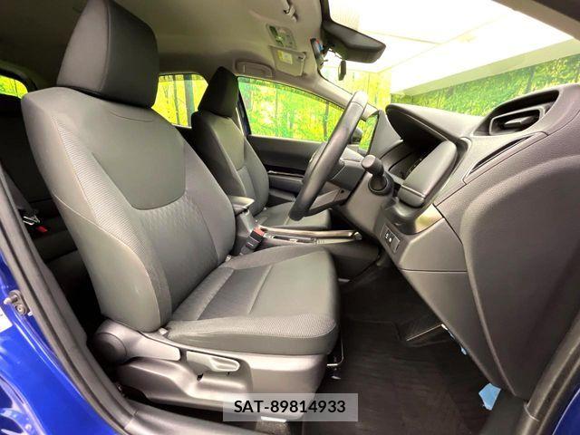 Toyota AQUA 2022-03 8312946-7