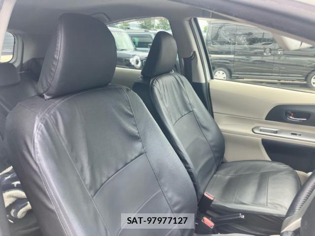 Toyota AQUA 2012-03 8313027-10