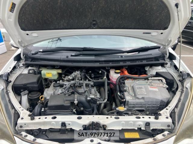 Toyota AQUA 2012-03 8313027-7