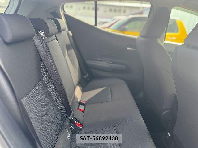 Toyota AQUA 2022-03 8312947-9