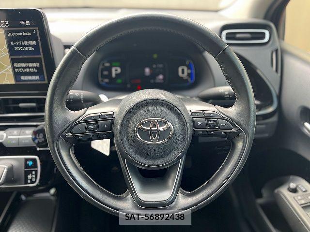 Toyota AQUA 2022-03 8312947-13