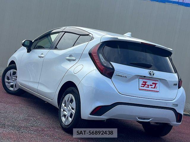 Toyota AQUA 2022-03 8312947-8