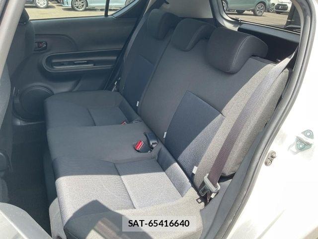 Toyota AQUA 2016-03 8312999-17