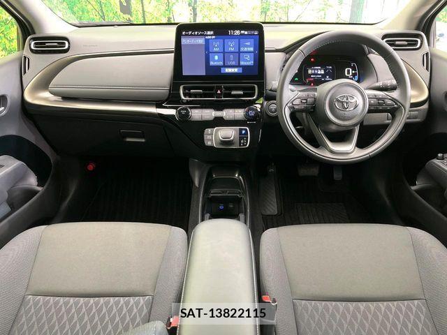 Toyota AQUA 2024-04 8312944-1