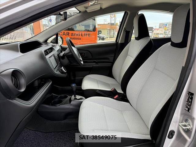 Toyota AQUA 2021-07 8312993-16