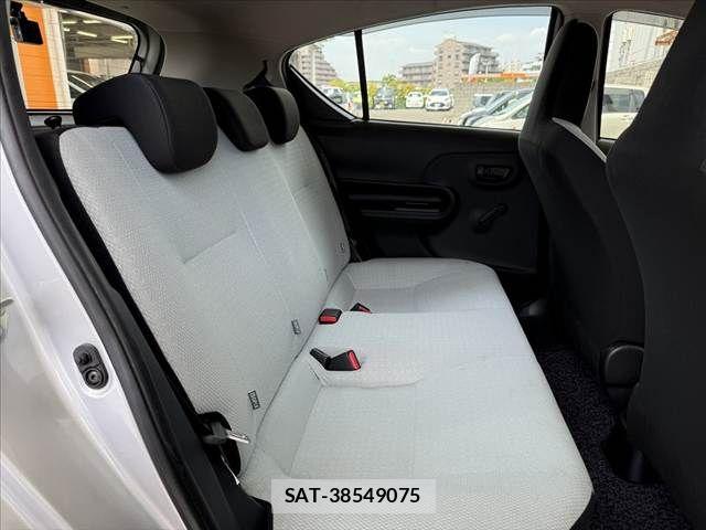 Toyota AQUA 2021-07 8312993-17