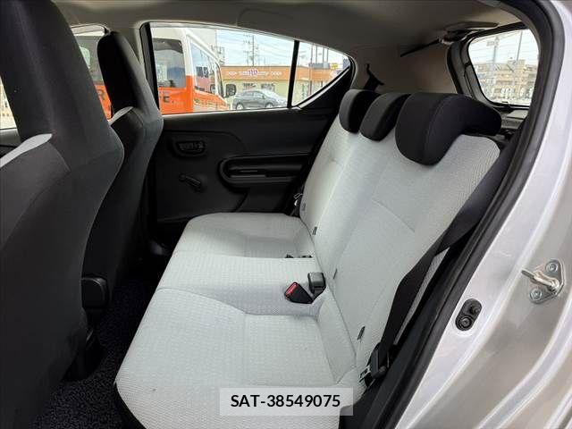 Toyota AQUA 2021-07 8312993-18