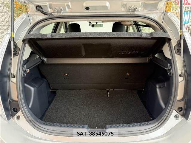 Toyota AQUA 2021-07 8312993-19