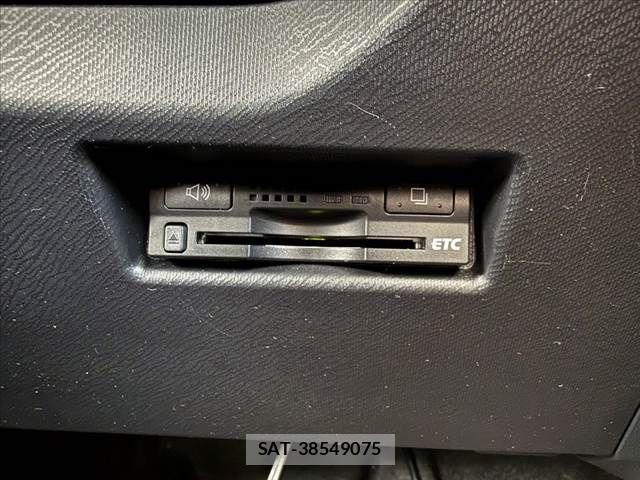 Toyota AQUA 2021-07 8312993-5