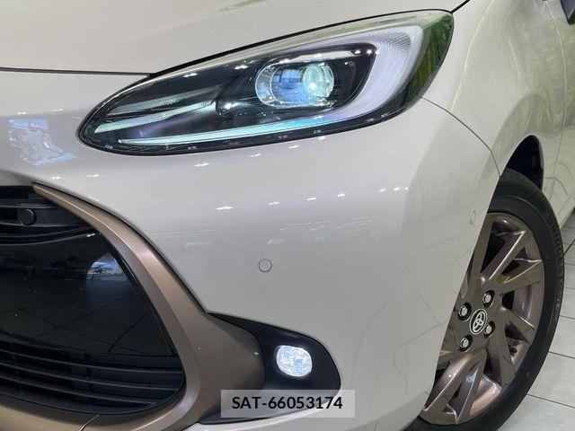 Toyota AQUA 2025-02 8312941-12