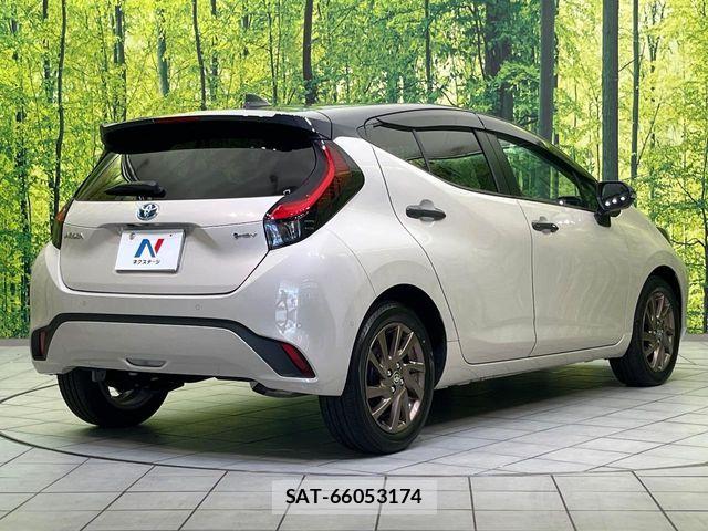Toyota AQUA 2025-02 8312941-17