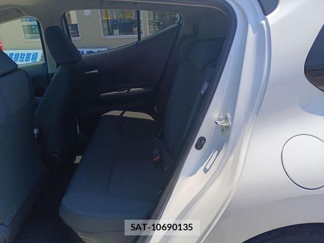 Toyota AQUA 2022-07 8312963-14