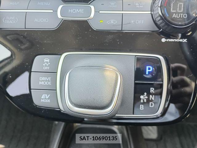 Toyota AQUA 2022-07 8312963-23