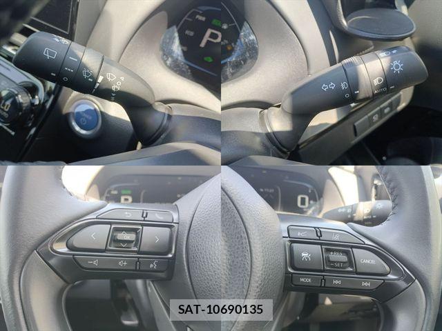 Toyota AQUA 2022-07 8312963-25