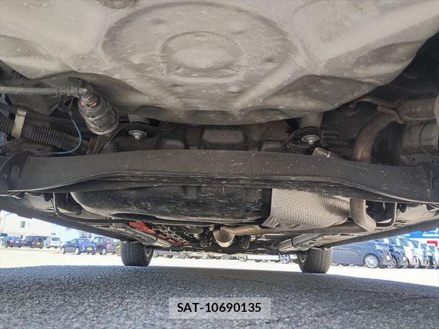 Toyota AQUA 2022-07 8312963-8