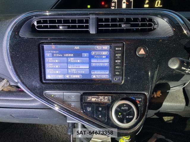 Toyota AQUA 2017-08 8313021-22