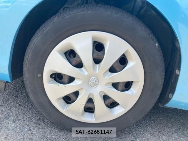 Toyota AQUA 2013-07 8313037-9