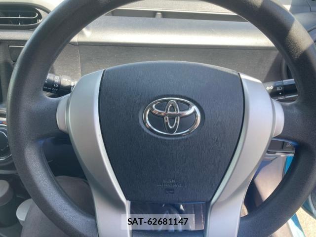 Toyota AQUA 2013-07 8313037-13