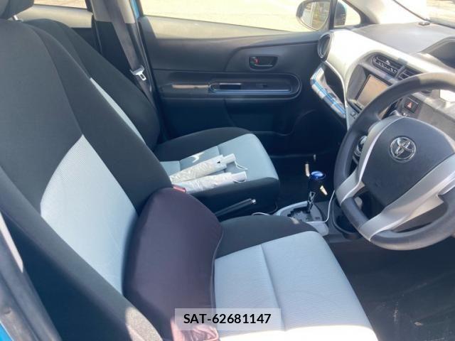 Toyota AQUA 2013-07 8313037-19