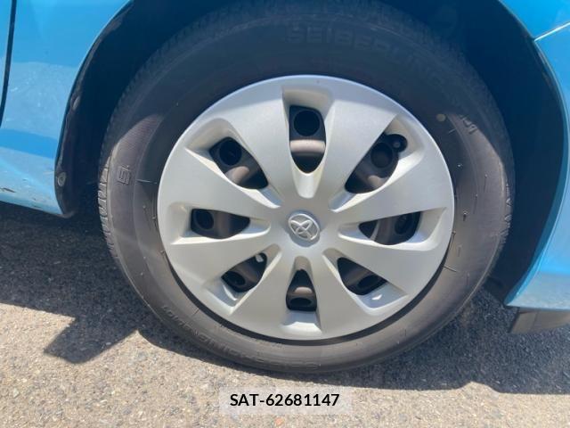 Toyota AQUA 2013-07 8313037-5