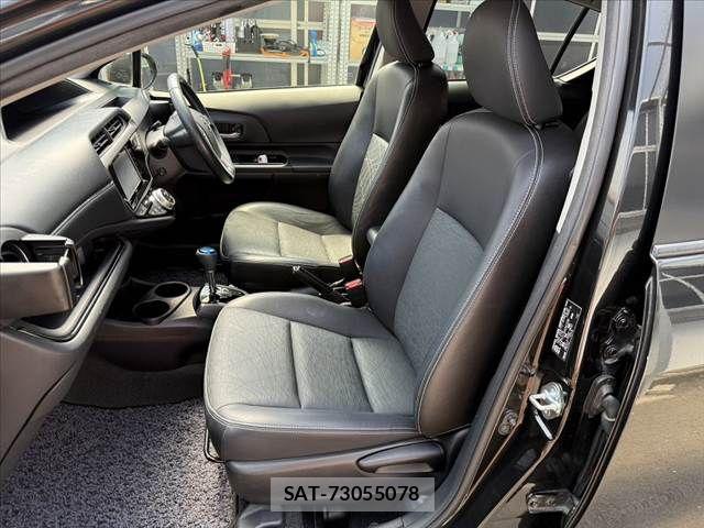 Toyota AQUA 2015-09 8313004-16