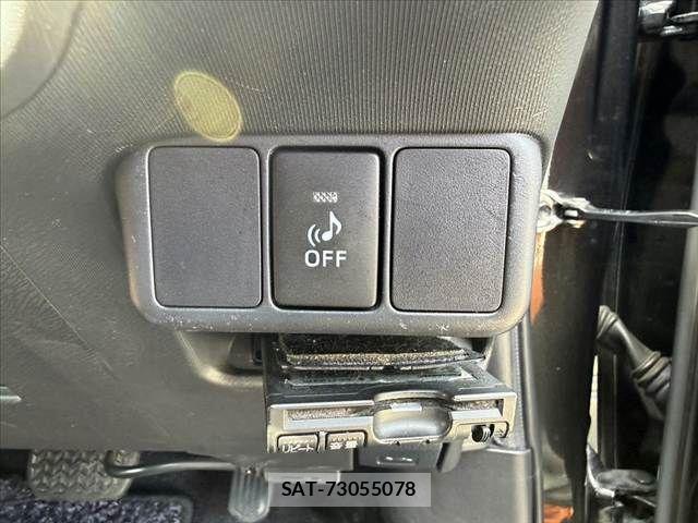 Toyota AQUA 2015-09 8313004-23