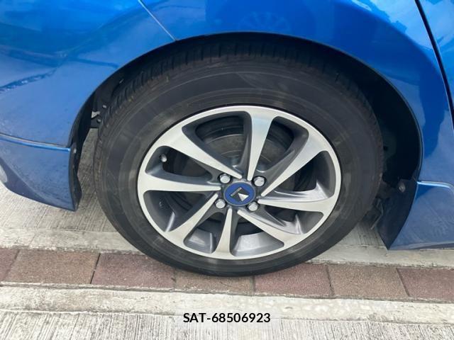 Toyota AQUA 2015-08 8313033-3