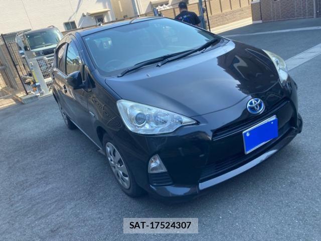 Toyota AQUA 2014-07 8313034-0