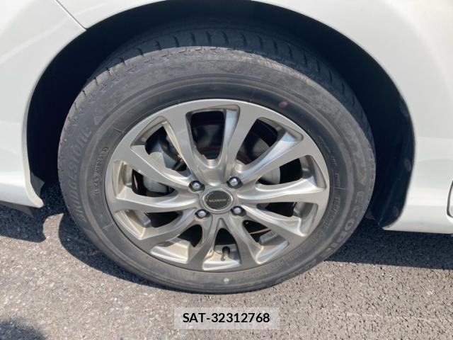 Toyota AQUA 2017-11 8312995-4