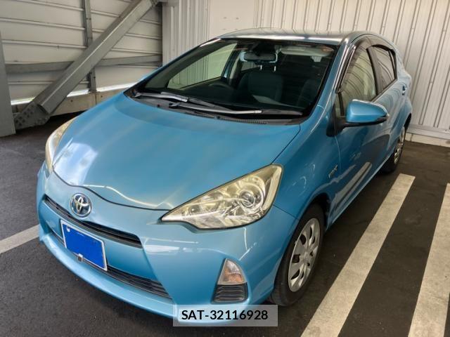 Toyota AQUA 2014-03 8313026-3