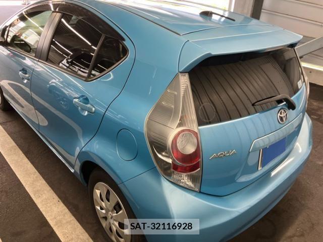 Toyota AQUA 2014-03 8313026-5
