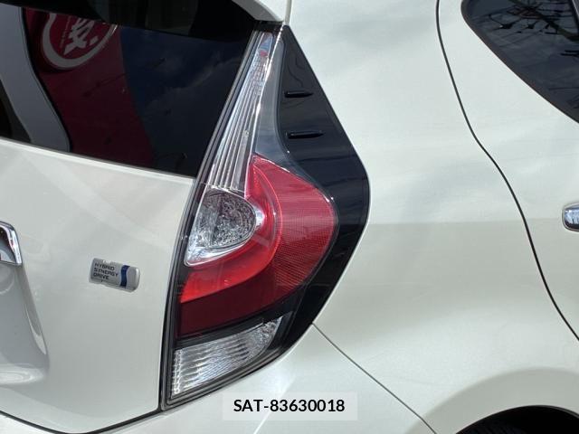 Toyota AQUA 2018-08 8312991-24