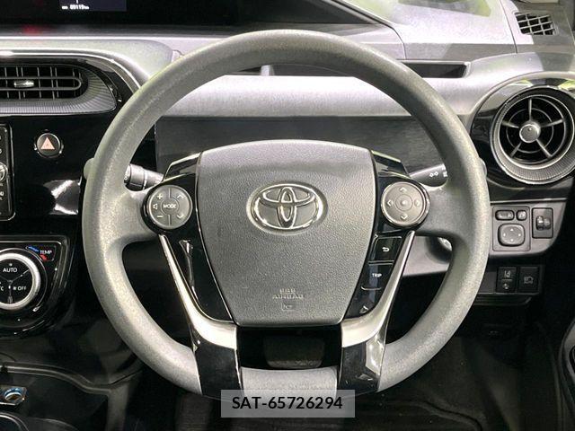 Toyota AQUA 2017-12 8312998-10