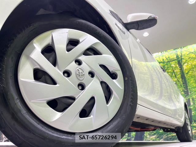 Toyota AQUA 2017-12 8312998-12