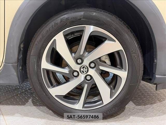 Toyota AQUA 2017-08 8312988-26