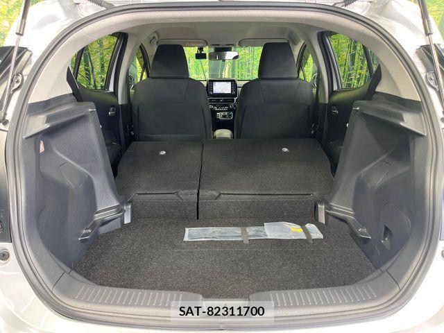 Toyota AQUA 2021-07 8312979-9