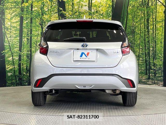 Toyota AQUA 2021-07 8312979-14