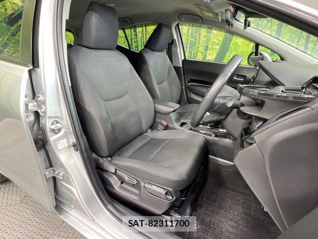Toyota AQUA 2021-07 8312979-7